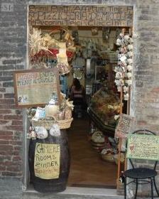 Tuscany food market