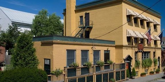 Lindsey House