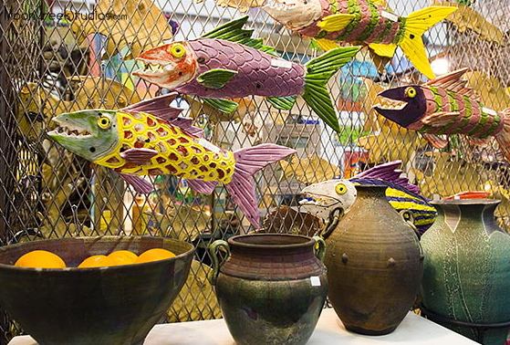 Big Mamma’s Hula Gallery
