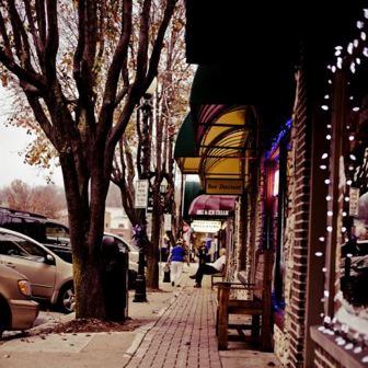 Branson Downtown Sidewalk - Photo courtesy of Branson/Lakes Area CVB