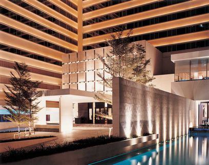COMO Metropolitain Hotel Exterior - Bangkok, Thailand